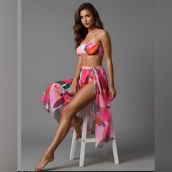 3 Piece Graphic Bikini Swimsuit & Beach Skirt - Picture 7 of 11